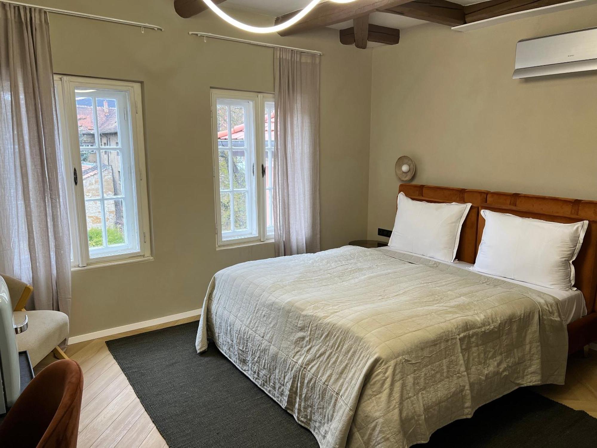 Hotel Nest Győr Zewnętrze zdjęcie